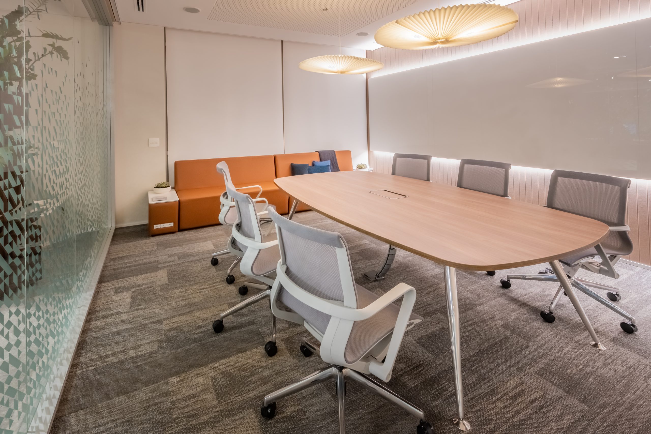 Sala de reunião: como criar um ambiente confortável e funcional